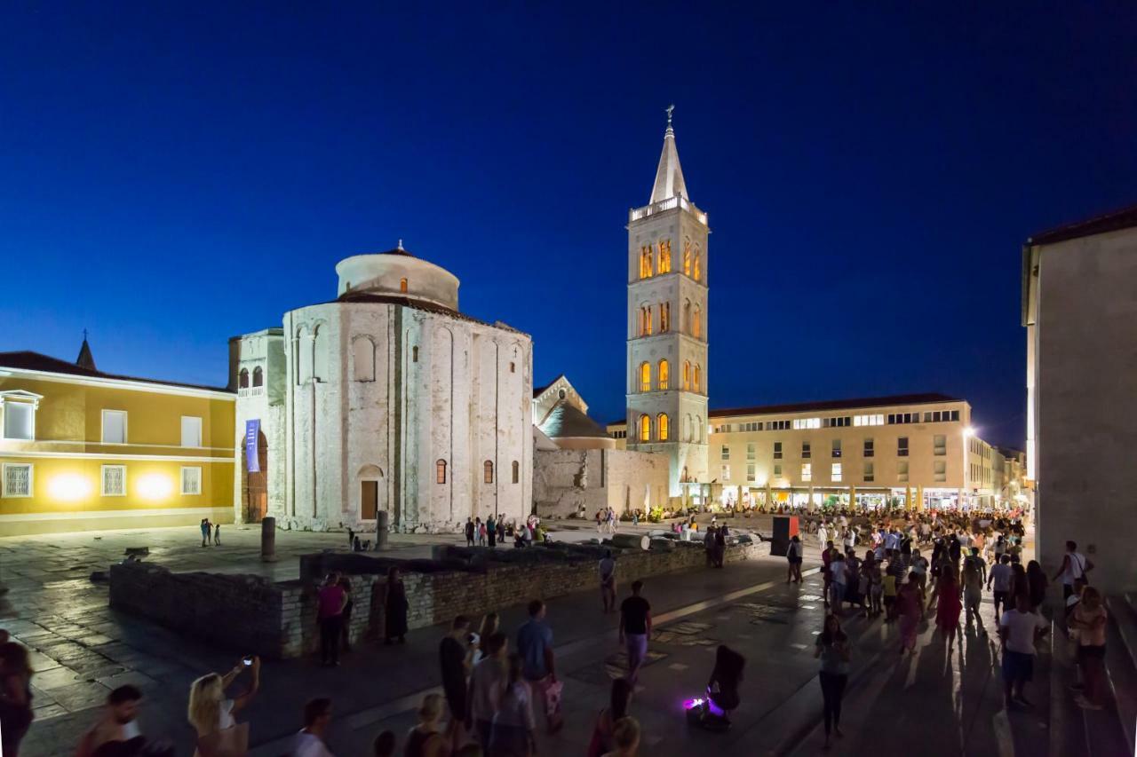 Apartment Montesa Zadar With Free Parking And Balcony Exterior photo
